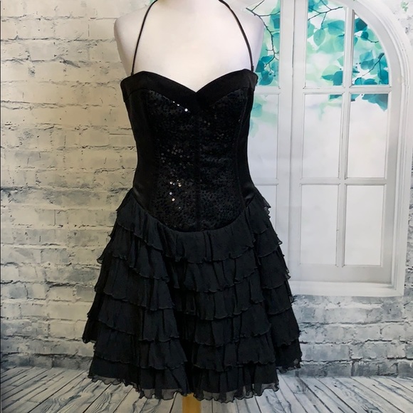 Betsey Johnson Dresses & Skirts - Betsy Johnson 10 convertible strap